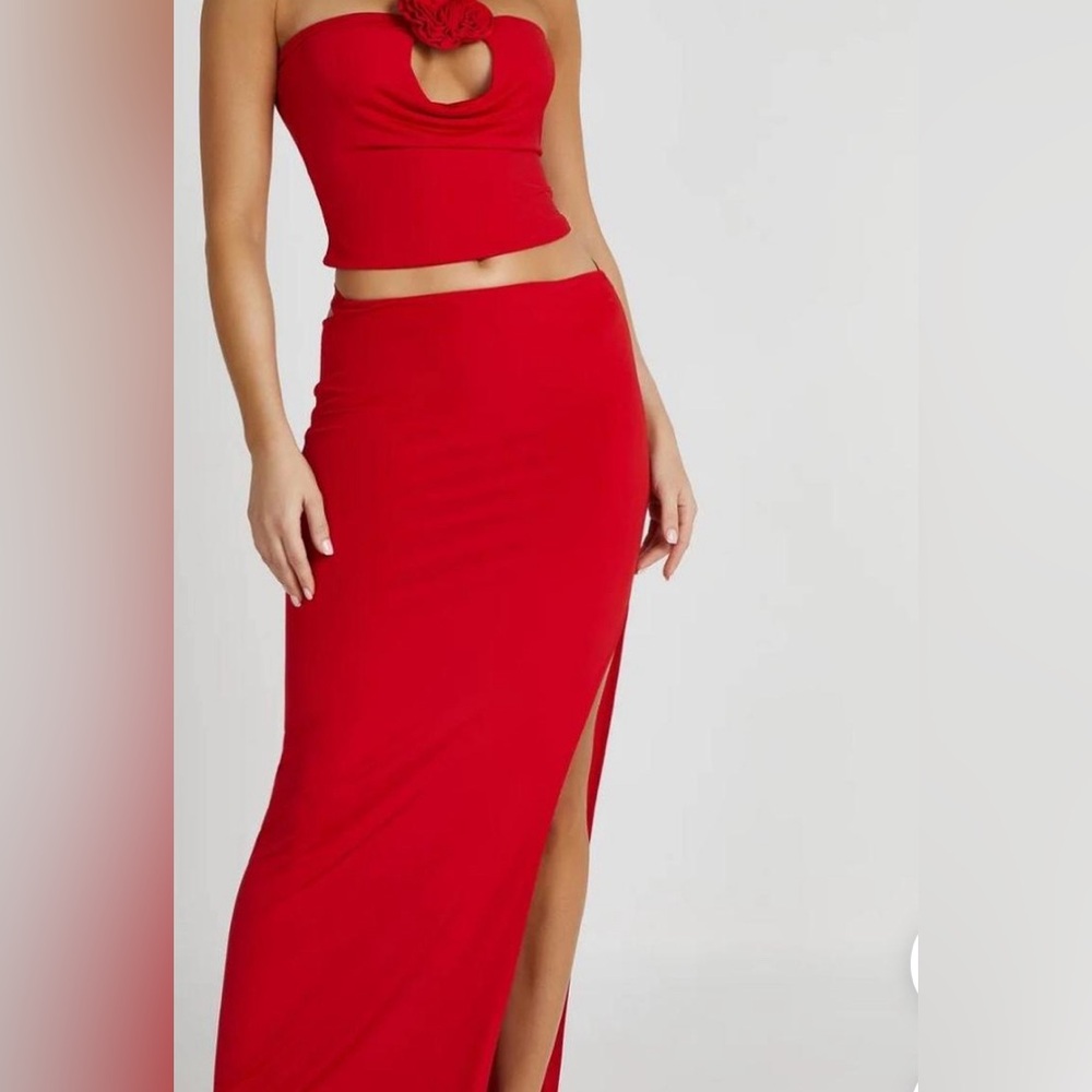 Strapless Rose TOP AND SKIRT Set